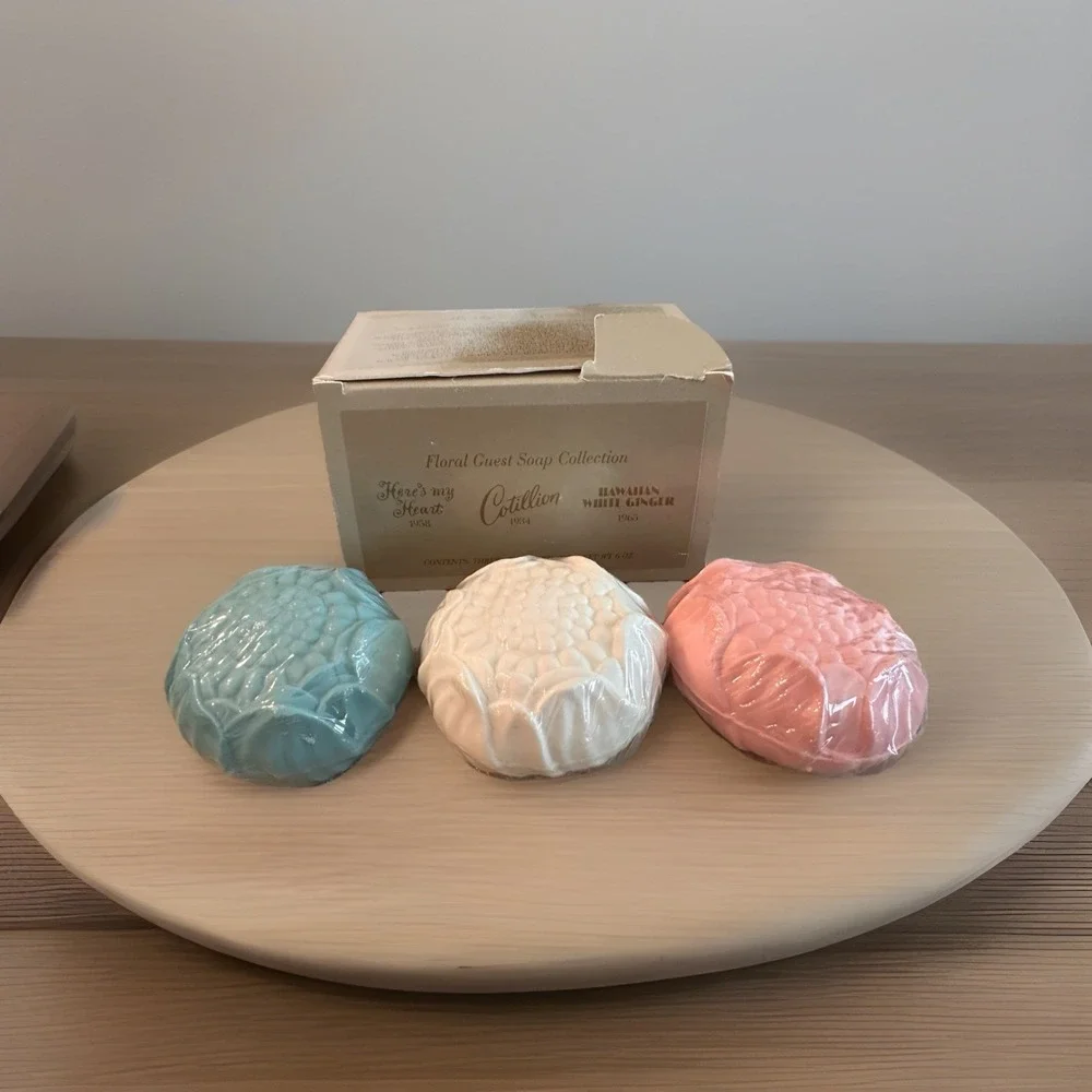 Vintage Avon Floral‎ Guest Soap Collection - NEW OLD STOCK 1999 -